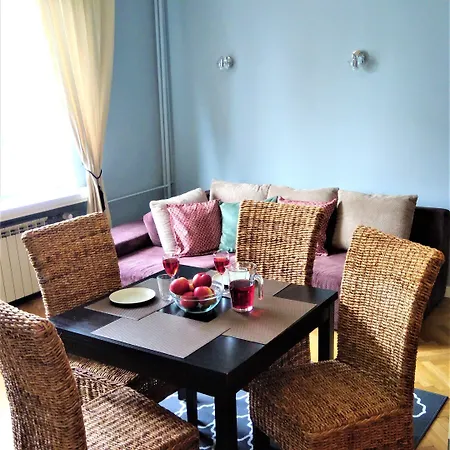 Stars Center By Renters Apartman Varsó