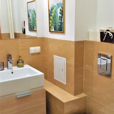 Stars Center By Renters Apartman *