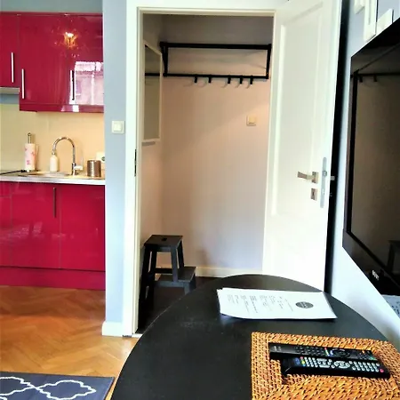 Stars Apartaments City Center By Noclegi Renters Warsaw